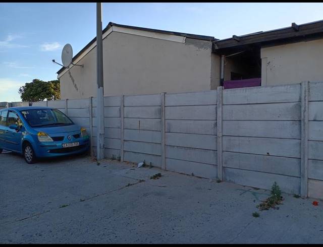 4 BEDROOM HOUSE FOR SALE IN BEACON VALLEY